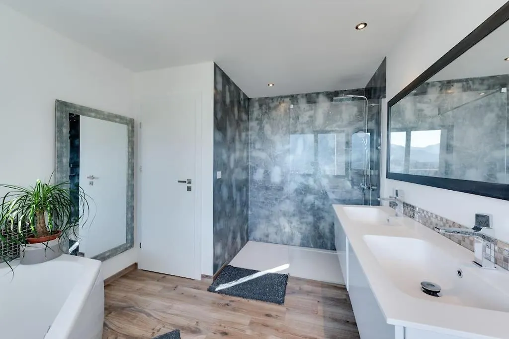 Villa Bamboo Lathuile